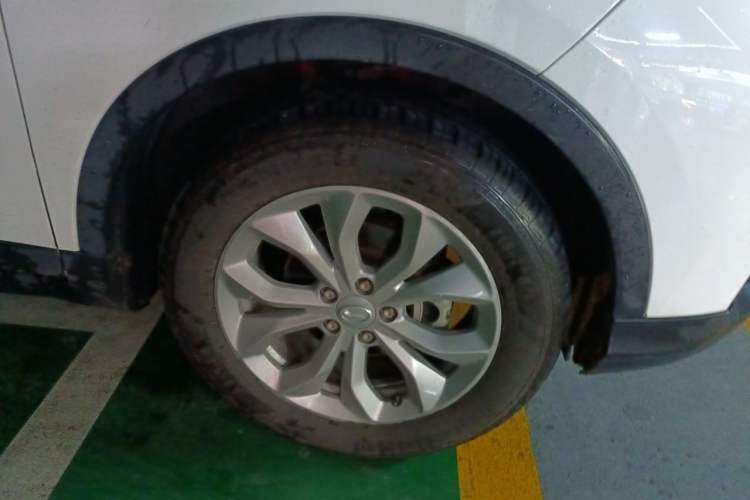 Used GAC Trumpchi GS3 2017 150N Manual Elite Edition Right Front Wheel Hub