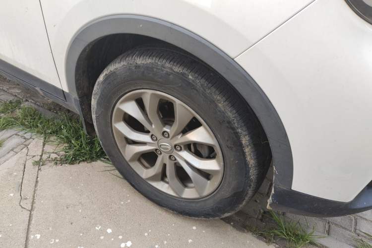 Used GAC Trumpchi GS3 2017 150N Manual Elite Edition Right Front Wheel Hub