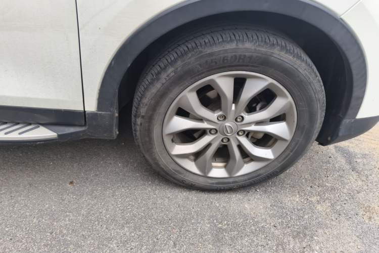 Used GAC Trumpchi GS3 2017 150N Manual Elite Edition Right Front Wheel Hub