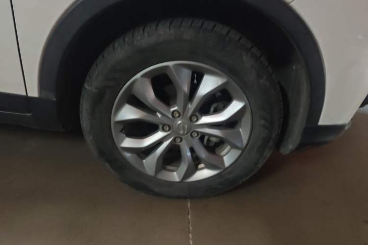 Used GAC Trumpchi GS3 2017 150N Manual Elite Edition Right Front Wheel Hub