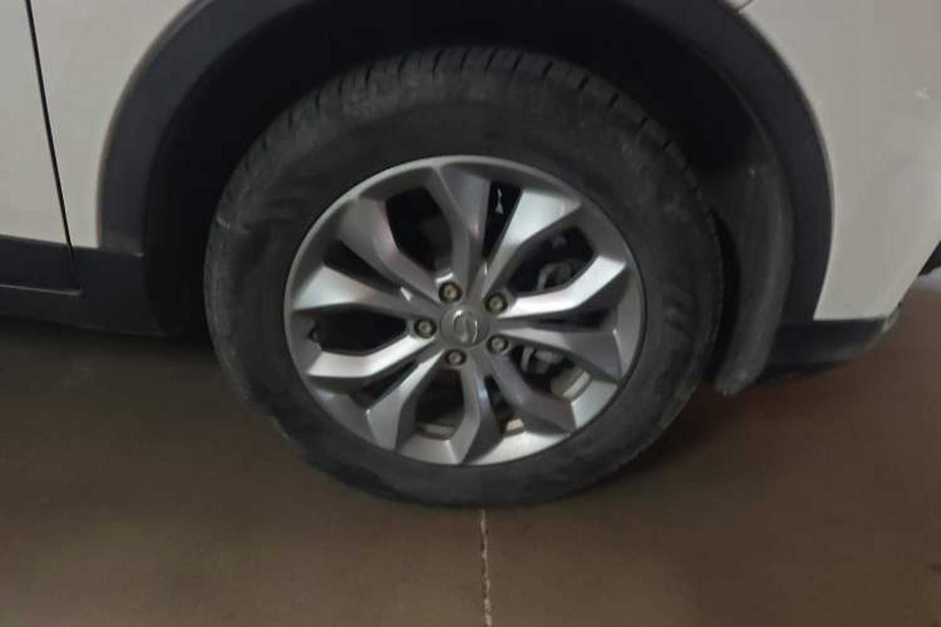 Used GAC Trumpchi GS3 2017 150N Manual Elite Edition Right Front Wheel Hub