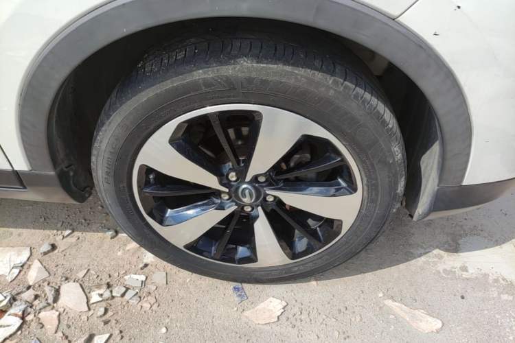Used GAC Trumpchi GS3 2017 200T Automatic Luxury Edition Right Front Wheel Hub