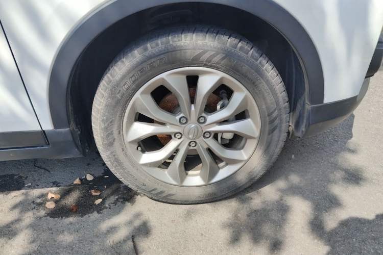 Used GAC Trumpchi GS3 2017 150N Manual Elite Edition Right Front Wheel Hub