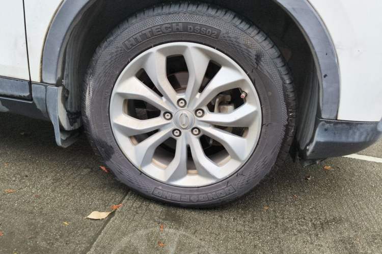 Used GAC Trumpchi GS3 2017 200T Automatic Elite Edition Right Front Wheel Hub