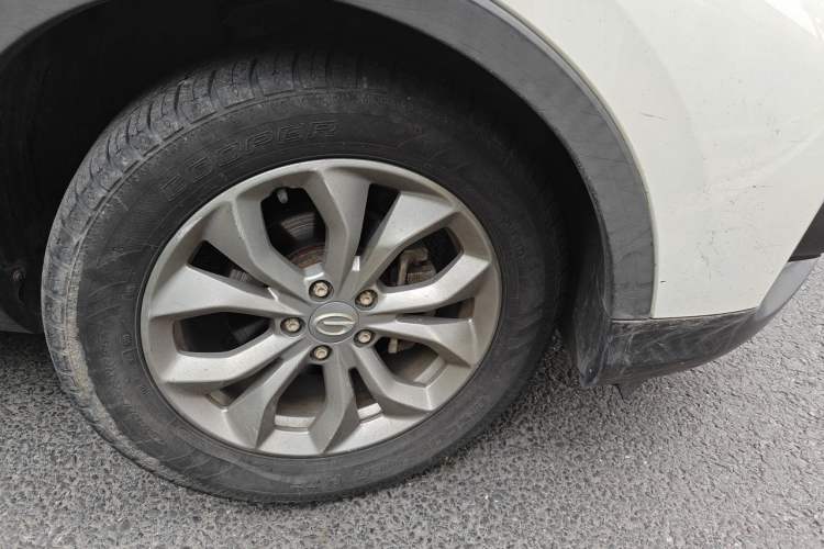 Used GAC Trumpchi GS3 2017 200T Automatic Elite Edition Right Front Wheel Hub