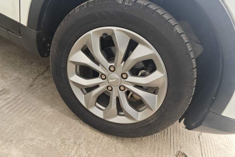 Used GAC Trumpchi GS3 2017 150N Manual Elite Edition Right Front Wheel Hub