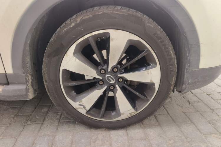 Used GAC Trumpchi GS3 2017 200T Automatic Luxury Edition Right Front Wheel Hub