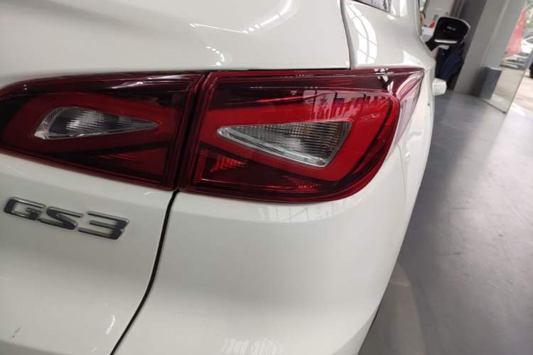 Used GAC Trumpchi GS3 2017 150N Automatic Elite Edition Right Rear Taillight