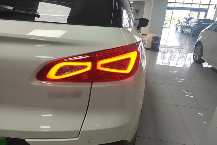 Used GAC Trumpchi GS3 2017 150N Automatic Elite Edition Right Rear Taillight