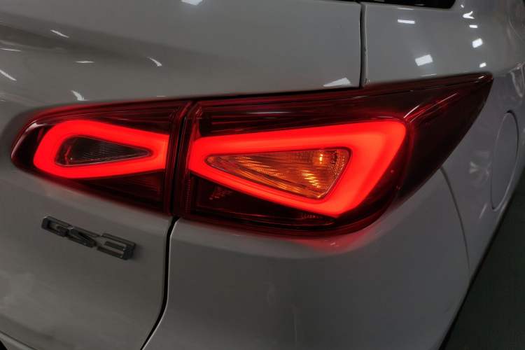 Used GAC Trumpchi GS3 2017 150N Automatic Elite Edition Right Rear Taillight