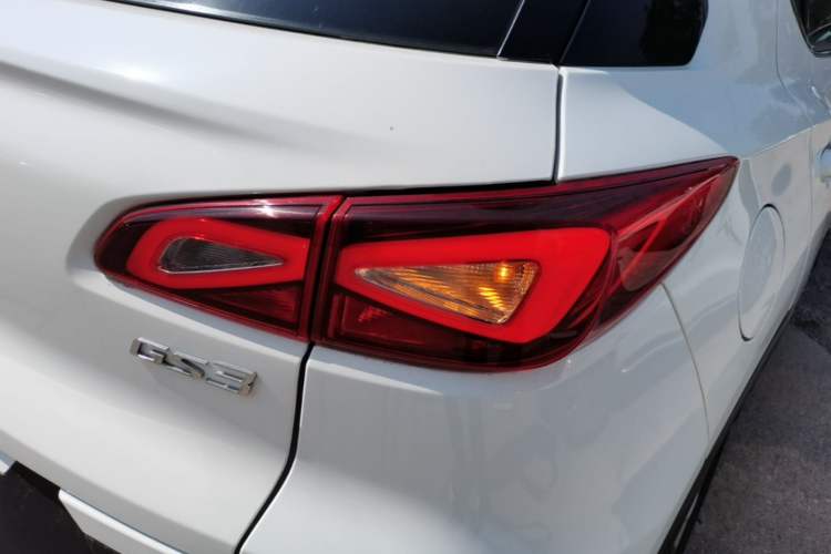 Used GAC Trumpchi GS3 2017 150N Manual Elite Edition Right Rear Taillight