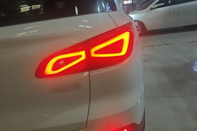 Used GAC Trumpchi GS3 2017 150N Automatic Elite Edition Right Rear Taillight