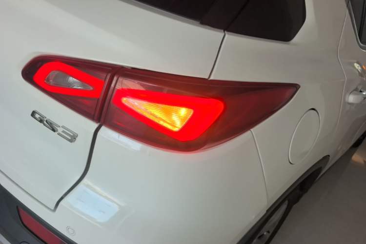 Used GAC Trumpchi GS3 2017 150N Automatic Elite Edition Right Rear Taillight