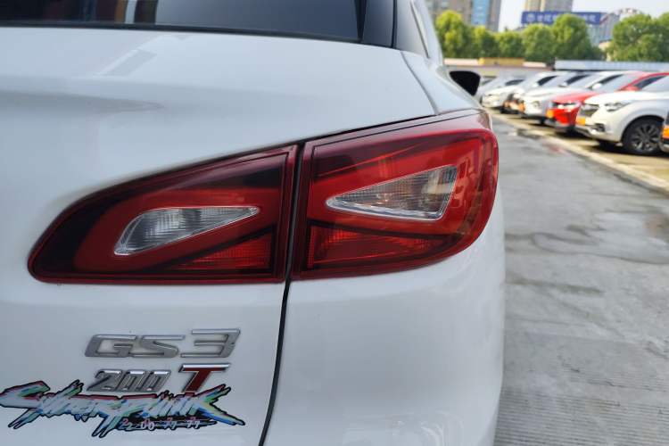 Used GAC Trumpchi GS3 2017 200T Automatic Elite Edition Right Rear Taillight