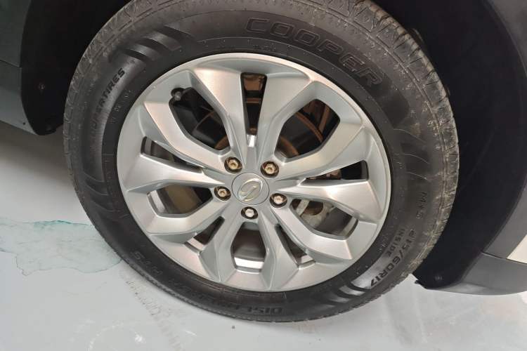 Used GAC Trumpchi GS3 2017 150N Manual Elite Edition Right Rear Wheel Hub