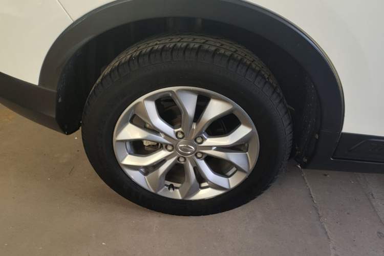 Used GAC Trumpchi GS3 2017 150N Automatic Elite Edition Right Rear Wheel Hub