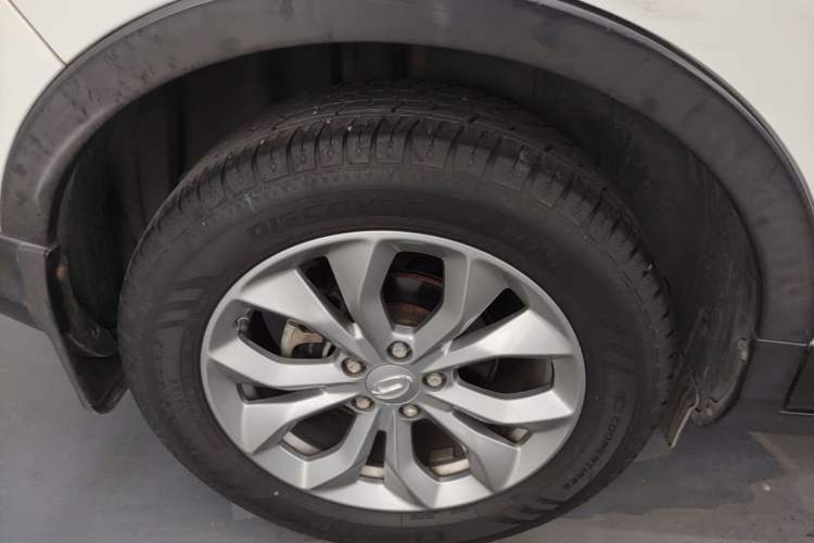 Used GAC Trumpchi GS3 2017 150N Automatic Elite Edition Right Rear Wheel Hub