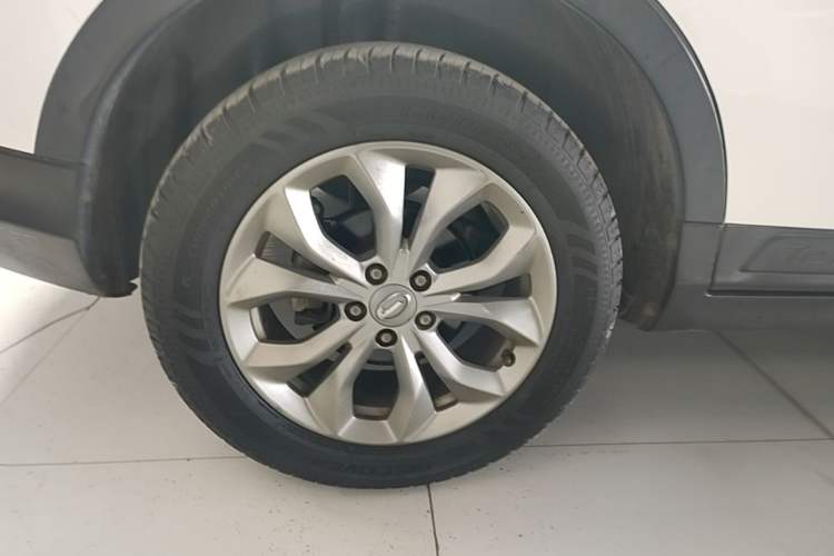 Used GAC Trumpchi GS3 2017 150N Automatic Elite Edition Right Rear Wheel Hub