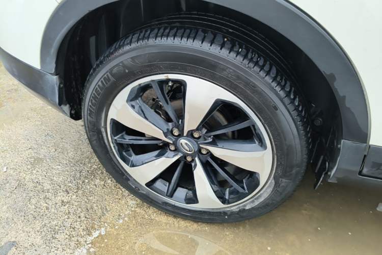 Used GAC Trumpchi GS3 2017 200T Automatic Luxury Edition Right Rear Wheel Hub