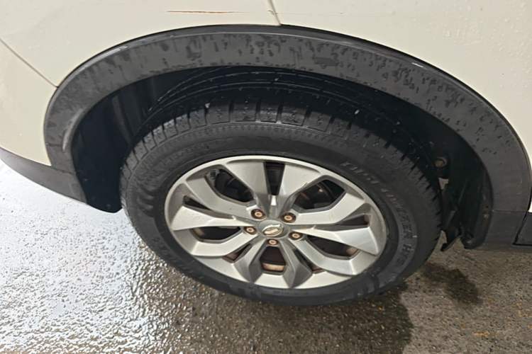 Used GAC Trumpchi GS3 2017 150N Automatic Elite Edition Right Rear Wheel Hub