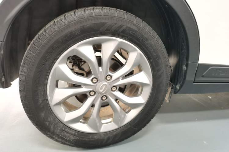 Used GAC Trumpchi GS3 2017 150N Automatic Elite Edition Right Rear Wheel Hub