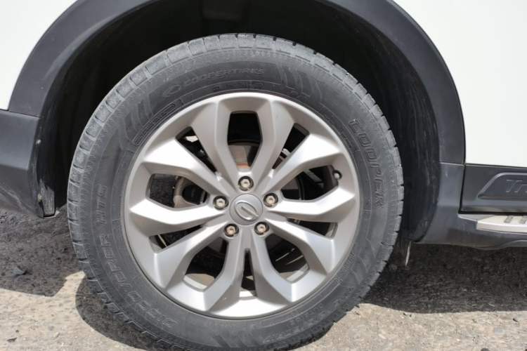 Used GAC Trumpchi GS3 2017 150N Automatic Elite Edition Right Rear Wheel Hub
