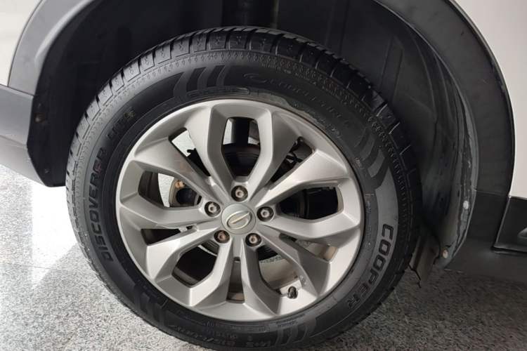 Used GAC Trumpchi GS3 2017 150N Automatic Elite Edition Right Rear Wheel Hub