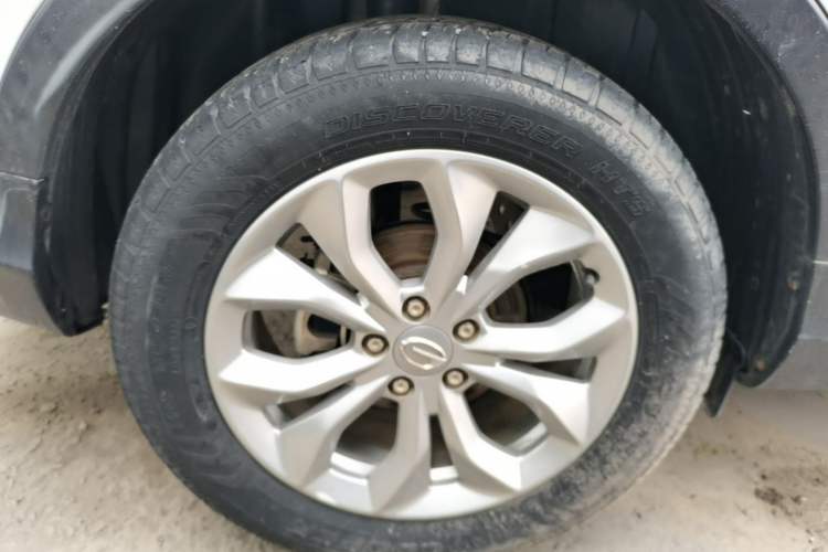 Used GAC Trumpchi GS3 2017 150N Automatic Elite Edition Right Rear Wheel Hub