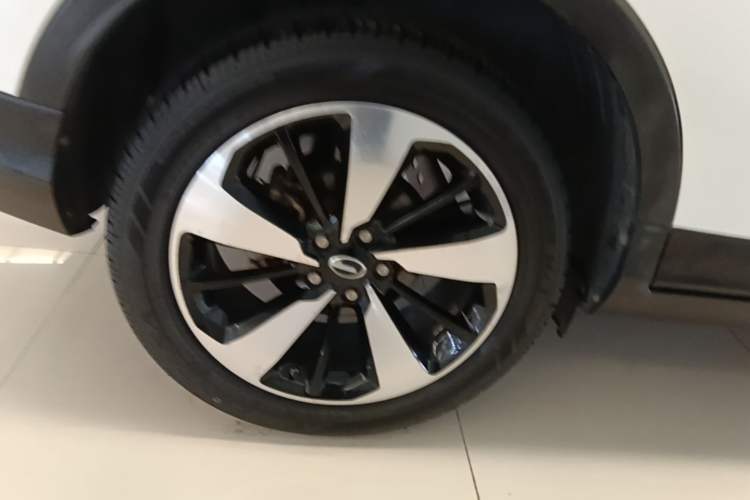 Used GAC Trumpchi GS3 2017 200T Automatic Luxury Edition Right Rear Wheel Hub