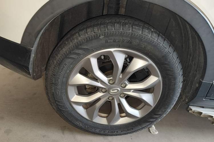 Used GAC Trumpchi GS3 2017 150N Automatic Elite Edition Right Rear Wheel Hub