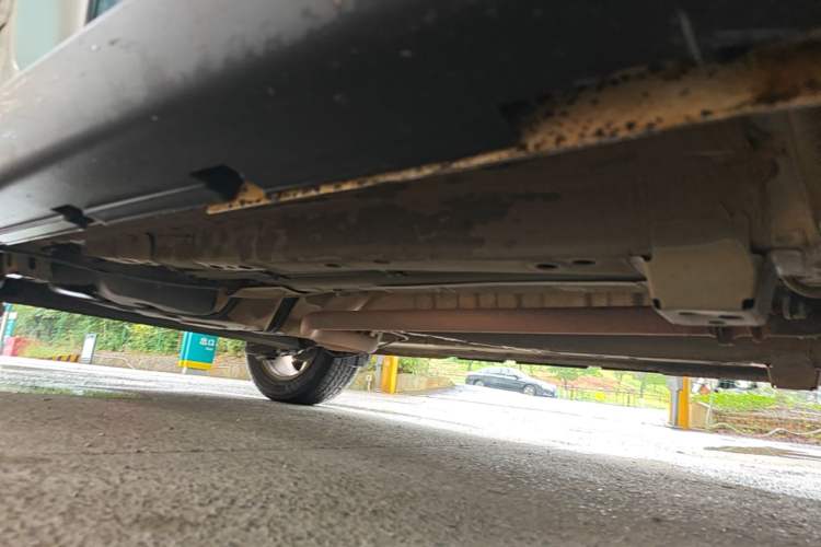 Used GAC Trumpchi GS3 2017 150N Automatic Elite Edition Right Side Sill