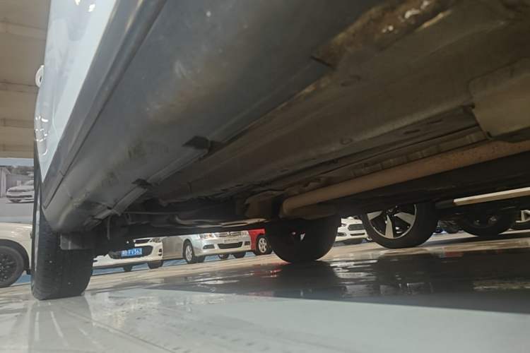 Used GAC Trumpchi GS3 2017 150N Automatic Elite Edition Right Side Sill