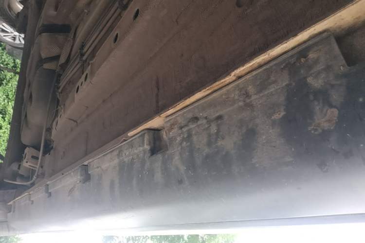 Used GAC Trumpchi GS3 2017 150N Automatic Elite Edition Right Side Sill