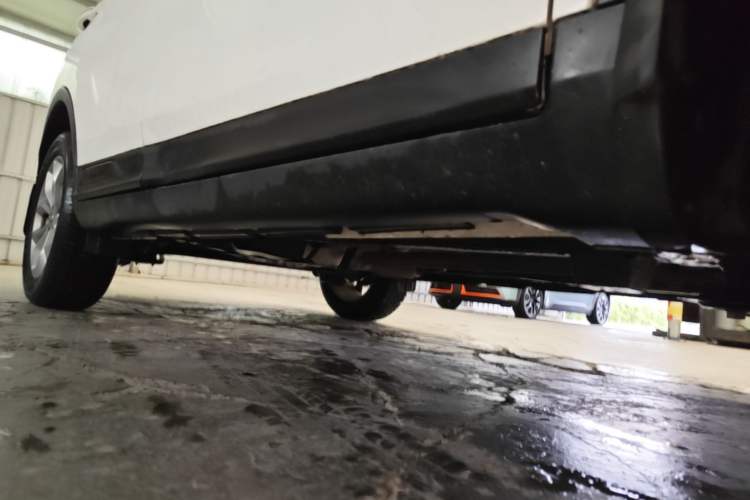 Used GAC Trumpchi GS3 2017 150N Manual Luxury Edition Right Side Sill