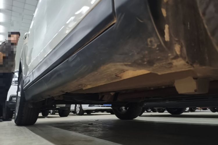 Used GAC Trumpchi GS3 2017 150N Automatic Elite Edition Right Side Sill