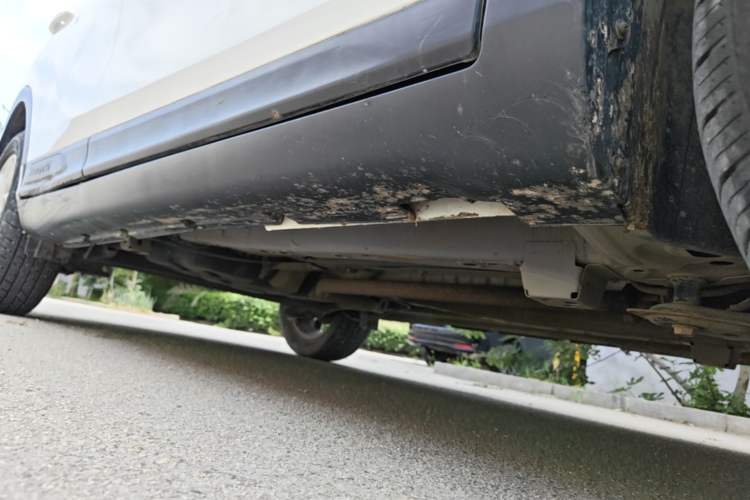 Used GAC Trumpchi GS3 2017 150N Manual Elite Edition Right Side Sill