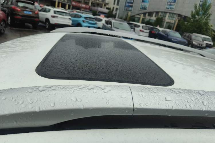 Used GAC Trumpchi GS3 2017 150N Automatic Elite Edition Roof