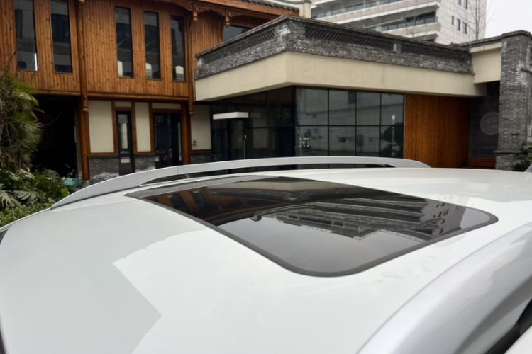 Used GAC Trumpchi GS3 2017 150N Manual Elite Edition Roof