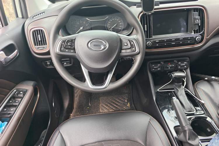 Used GAC Trumpchi GS3 2017 150N Automatic Elite Edition Steering Wheel