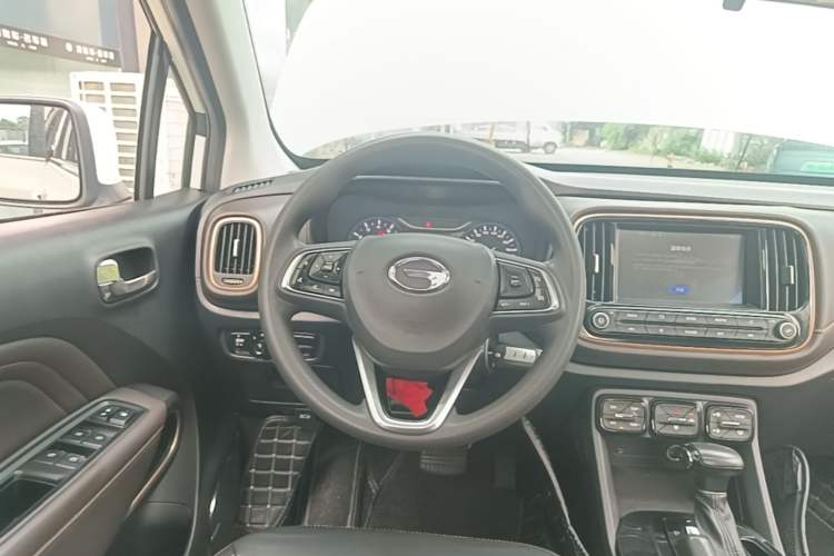 Used GAC Trumpchi GS3 2017 150N Automatic Elite Edition Steering Wheel