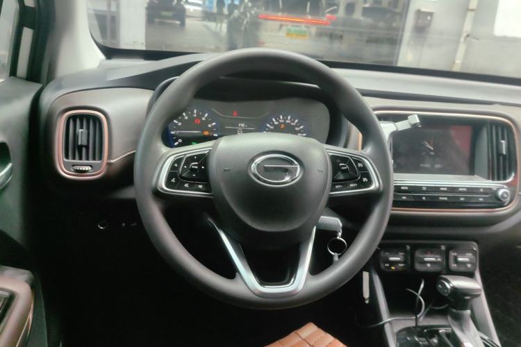 Used GAC Trumpchi GS3 2017 150N Automatic Elite Edition Steering Wheel
