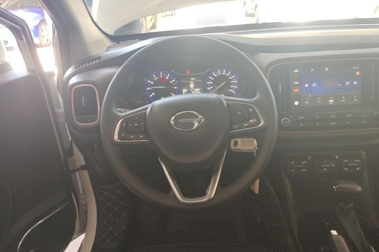 Used GAC Trumpchi GS3 2017 150N Automatic Elite Edition Steering Wheel