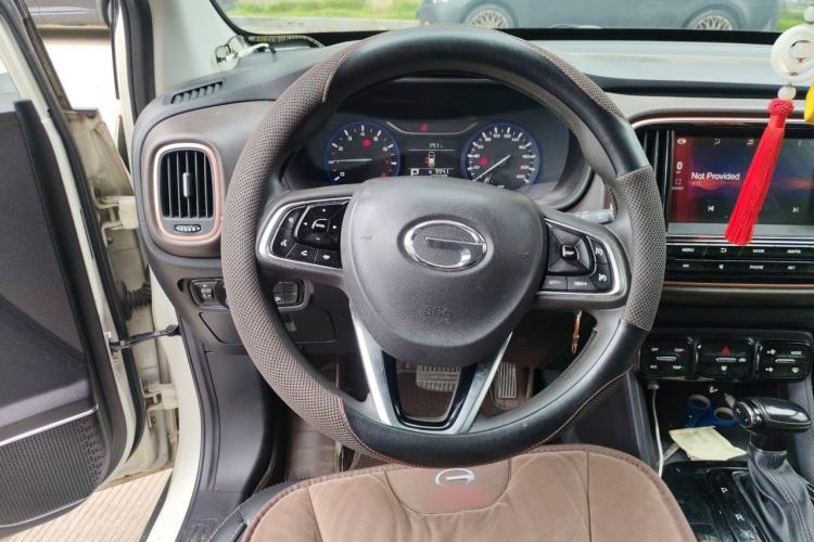 Used GAC Trumpchi GS3 2017 150N Automatic Elite Edition Steering Wheel