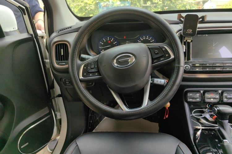 Used GAC Trumpchi GS3 2017 150N Automatic Elite Edition Steering Wheel