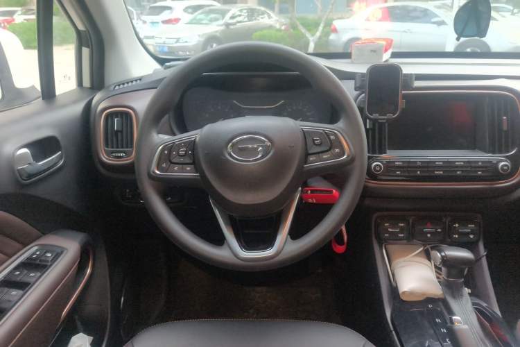 Used GAC Trumpchi GS3 2017 150N Automatic Elite Edition Steering Wheel