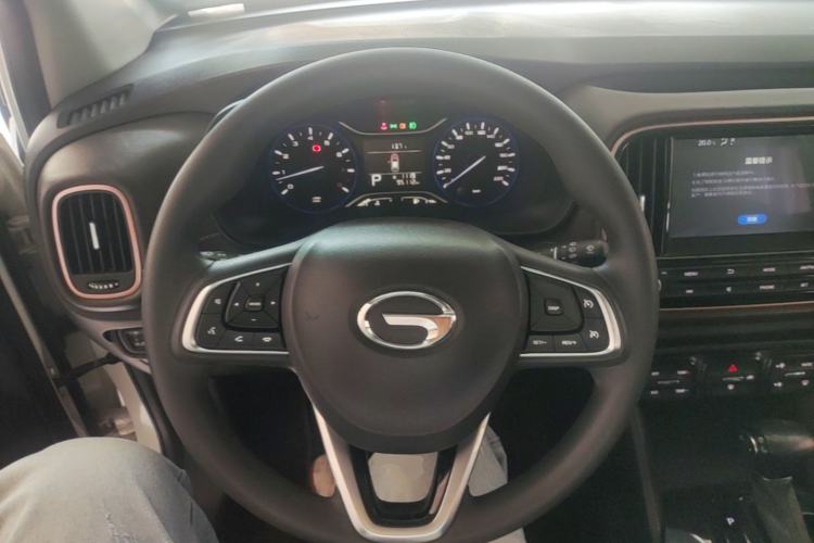 Used GAC Trumpchi GS3 2017 150N Automatic Elite Edition Steering Wheel