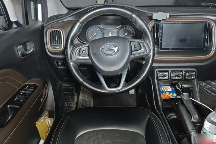 Used GAC Trumpchi GS3 2017 150N Automatic Elite Edition Steering Wheel
