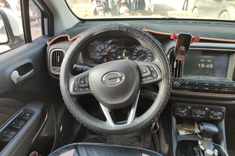 Used GAC Trumpchi GS3 2017 150N Automatic Elite Edition Steering Wheel