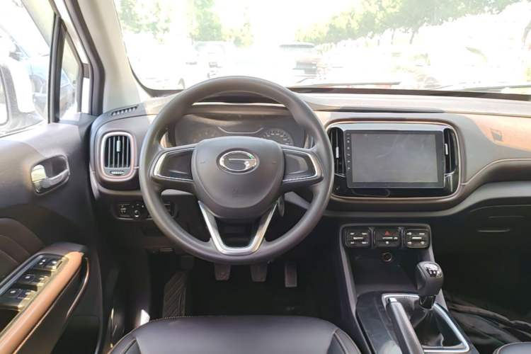 Used GAC Trumpchi GS3 2017 150N Manual Comfort Edition Steering Wheel