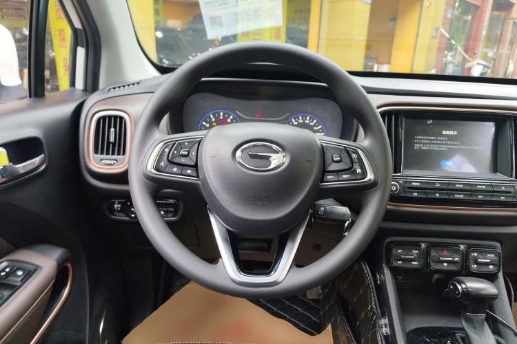 Used GAC Trumpchi GS3 2017 150N Automatic Elite Edition Steering Wheel